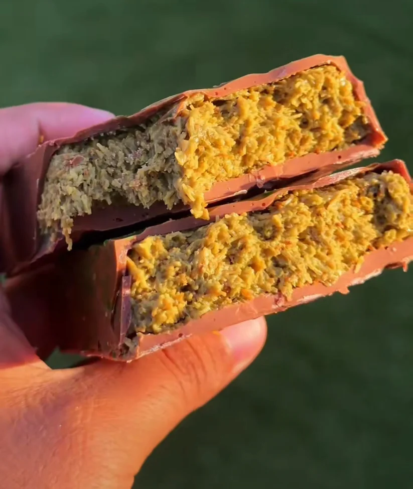 Dubai Chocolate Bar 200g - Belgian Milk Chocolate - Pistachio - Kunafa - Tahini - Image 4